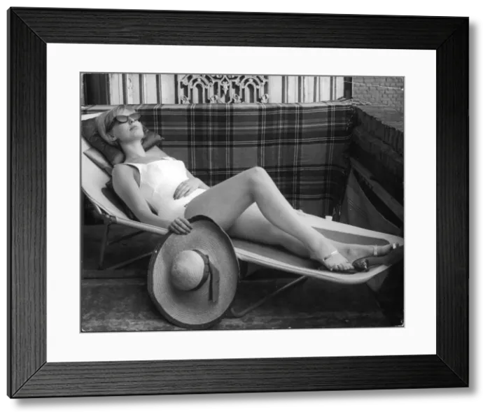Framed Print : 60S SUNBATHER