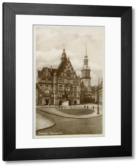 Framed Print : DRESDEN / GEORGENTOR Framed Print : DRESDEN / GEORGENTOR