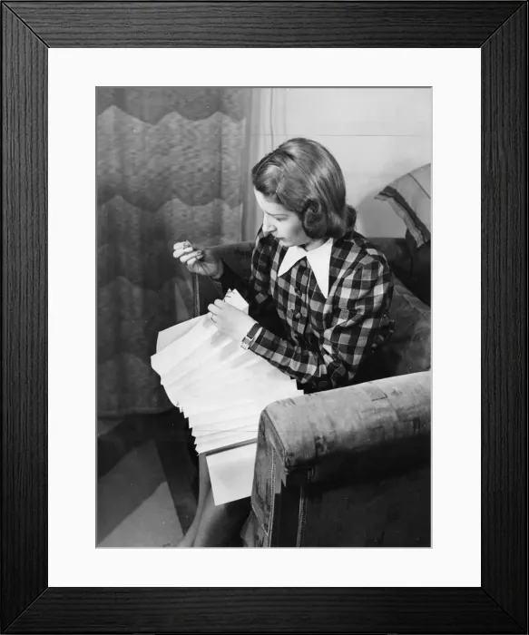 Framed Print : SEWING A LAMPSHADE / 1930S Framed Print : SEWING A LAMPSHADE / 1930S