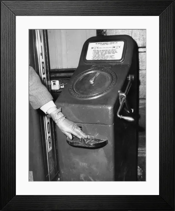 Framed Print : VENDING MACHINE / LABELS Framed Print : VENDING MACHINE / LABELS