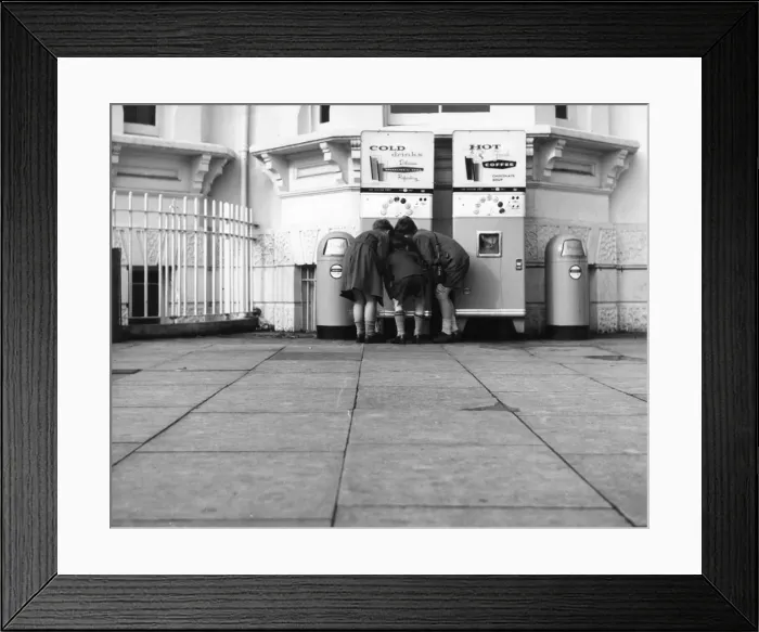 Framed Print : BOYS AND VENDING MACHINE Framed Print : BOYS AND VENDING MACHINE