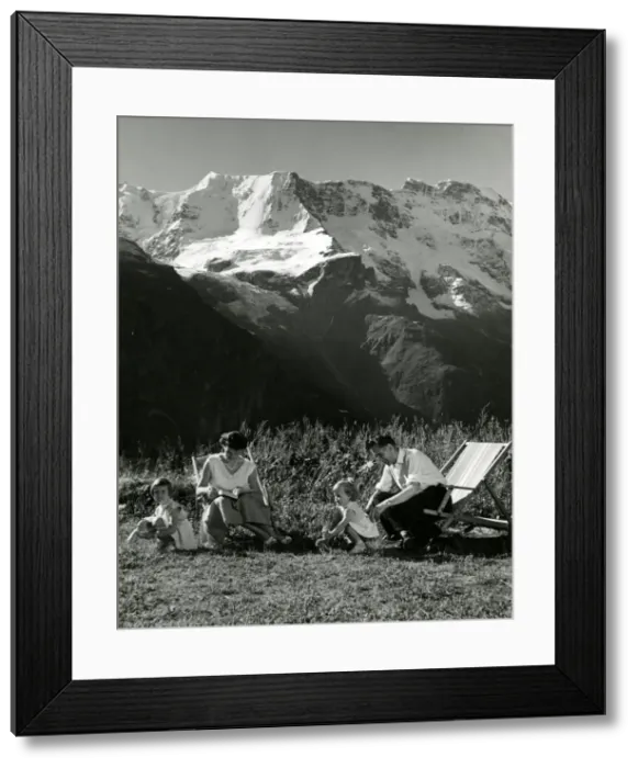 Framed Print : FAMILY IN SWISS ALPS Framed Print : FAMILY IN SWISS ALPS