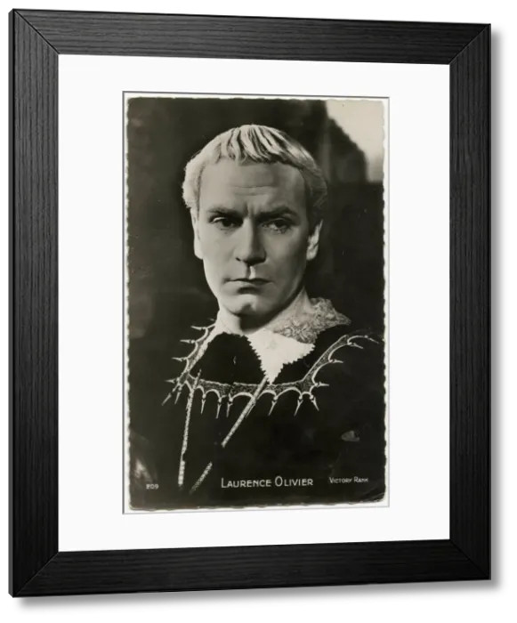 Framed Print : Sir Laurence Olivier Framed Print : Sir Laurence Olivier