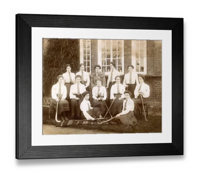 Framed Print : NEWNHAM HOCKEY TEAM Framed Print : NEWNHAM HOCKEY TEAM