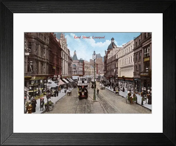 Framed Print : CITY SHOPPING STREET Framed Print : CITY SHOPPING STREET