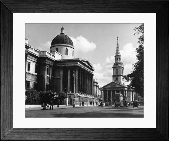 Framed Print : TRAFALGAR SQUARE 1950S Framed Print : TRAFALGAR SQUARE 1950S