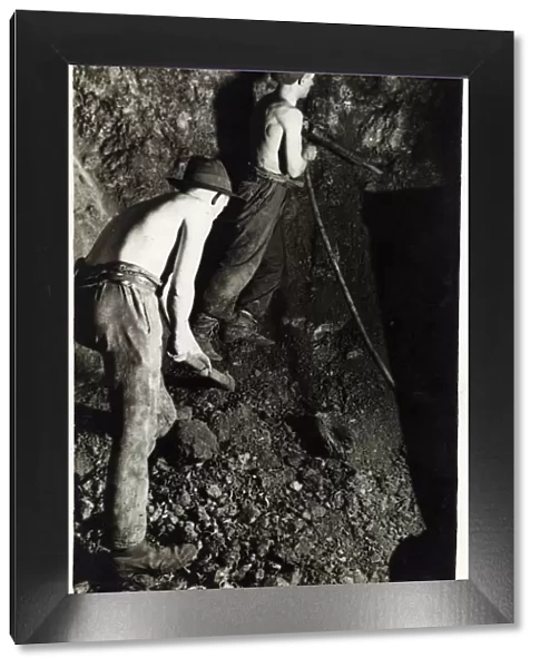 MINERS AT COAL FACE
