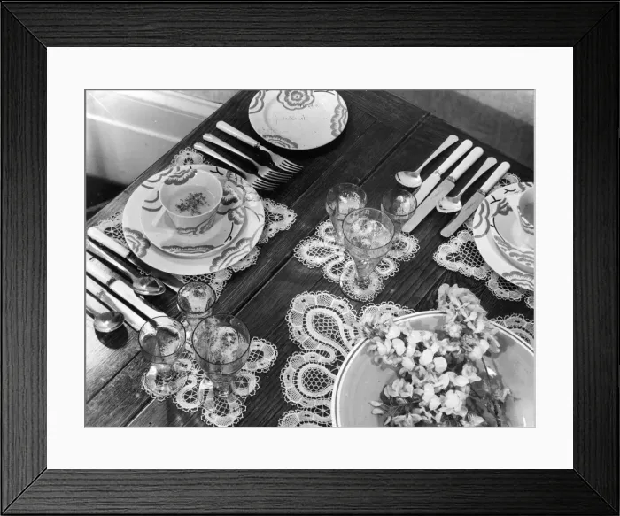 Framed Print : DINNER PARTY SETTING
