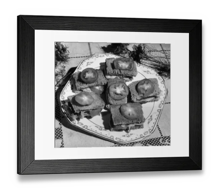 Framed Print : TOMATO SANDWICHES Framed Print : TOMATO SANDWICHES