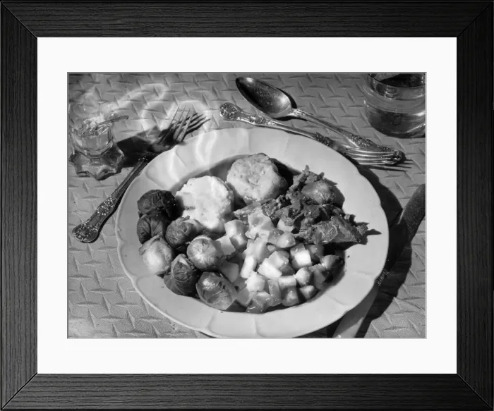 Framed Print : VEGETARIAN DISH