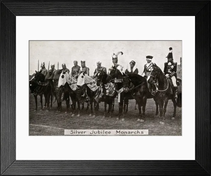 Framed Print : FANCY DRESS 1920S STYLE Framed Print : FANCY DRESS 1920S STYLE