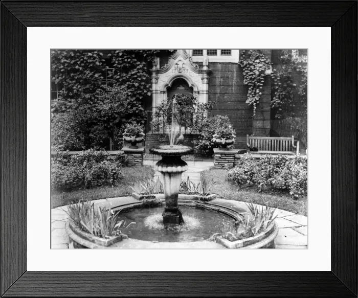 Framed Print : WATER FEATURE Framed Print : WATER FEATURE