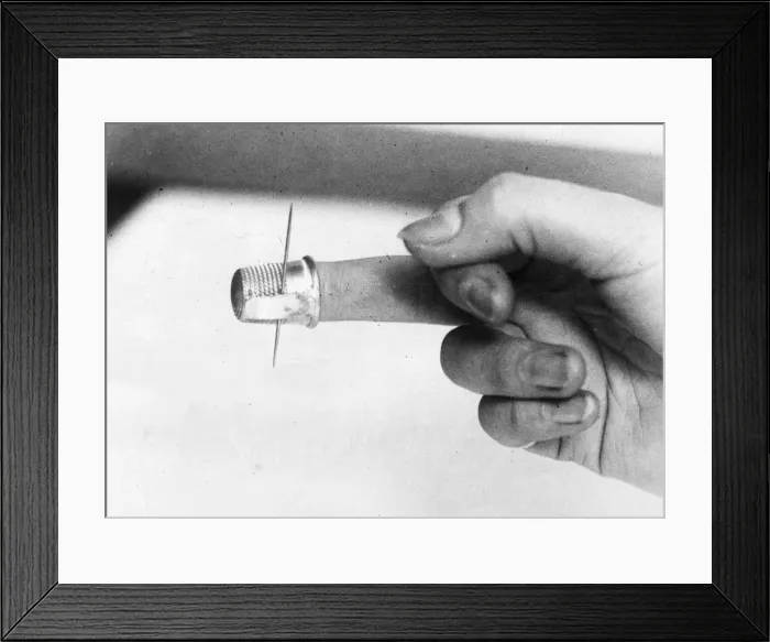 Framed Print : SPECIAL THIMBLE Framed Print : SPECIAL THIMBLE
