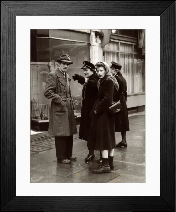 Framed Print : POLICEWOMEN 1940S Framed Print : POLICEWOMEN 1940S