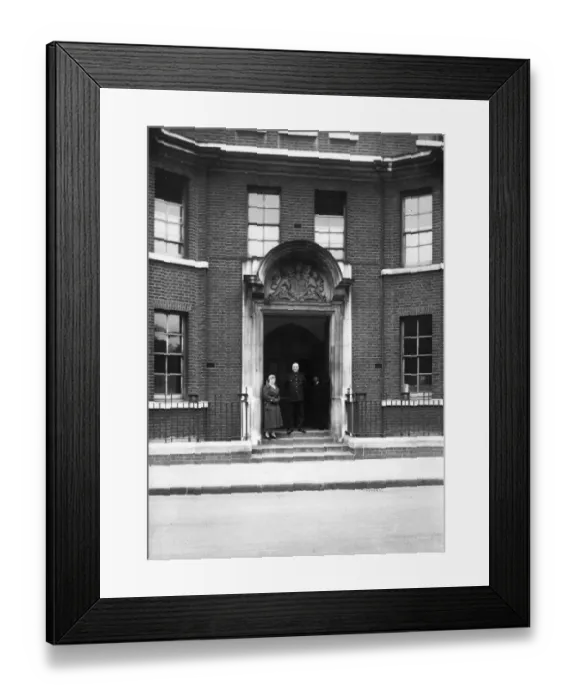 Framed Print : THAMES POLICE COURT Framed Print : THAMES POLICE COURT