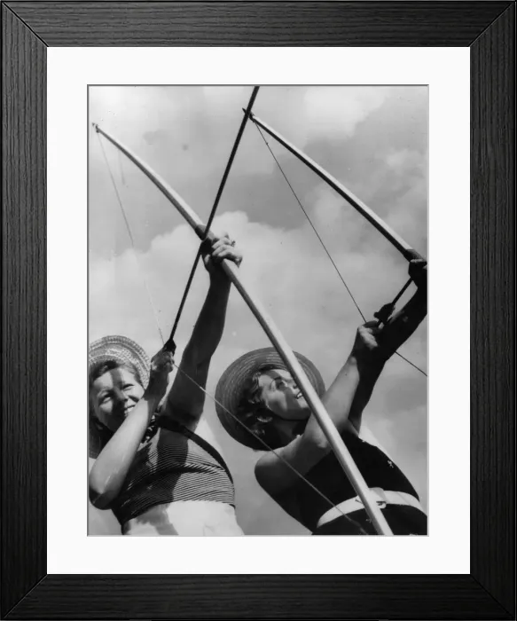 Framed Print : STYLISH ARCHERS Framed Print : STYLISH ARCHERS