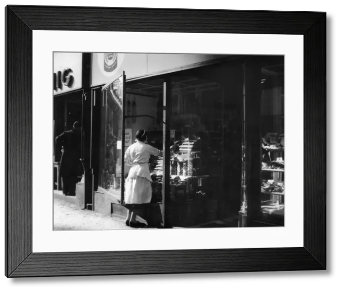 Framed Print : WINDOW DRESSING, PRAGUE