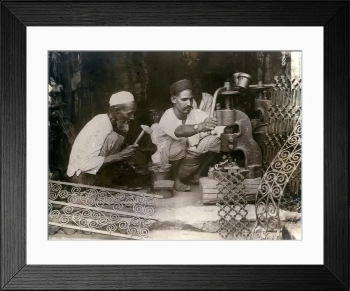 Framed Print : INDIAN IRONWORKERS Framed Print : INDIAN IRONWORKERS