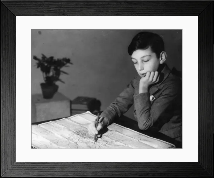 Framed Print : READING A ROAD MAP Framed Print : READING A ROAD MAP