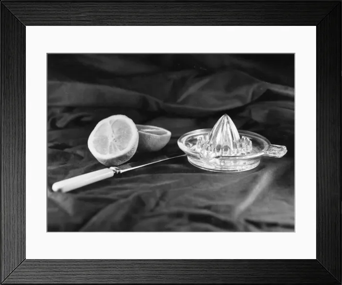 Framed Print : ORANGE SQUEEZER Framed Print : ORANGE SQUEEZER