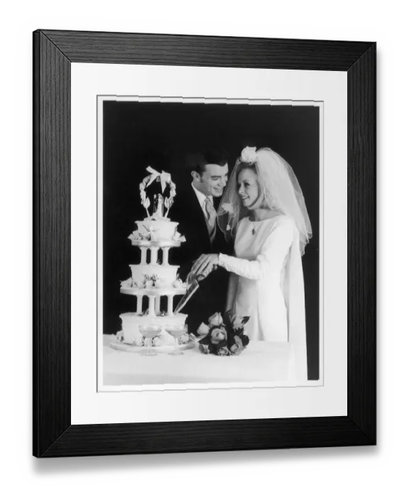 Framed Print : A BRIDE AND GROOM Framed Print : A BRIDE AND GROOM