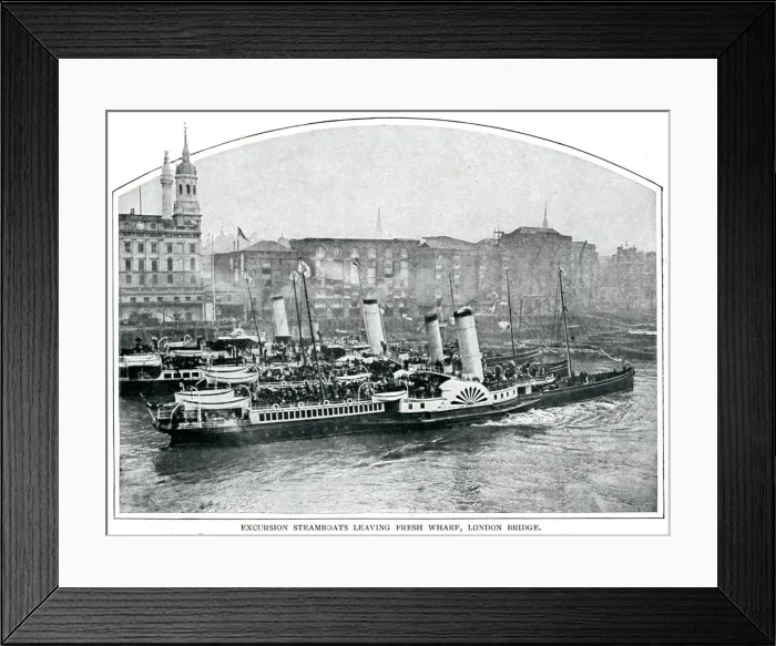 Framed Print : Excursion steamboats leaving London 1900 Framed Print : Excursion steamboats leaving London 1900