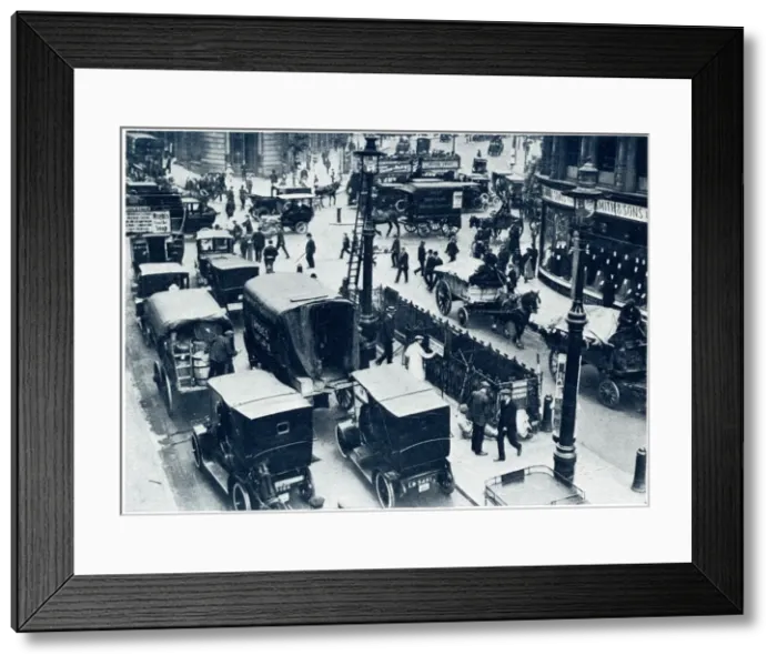 Framed Print : Wellington Street, London 1912 Framed Print : Wellington Street, London 1912