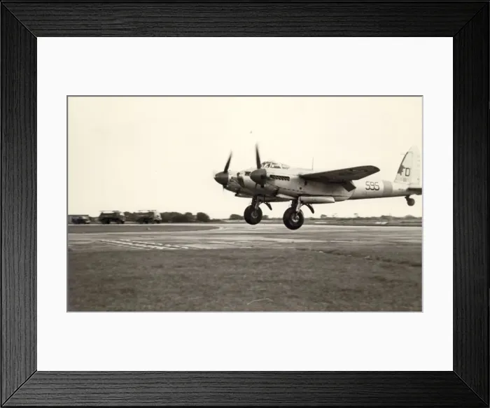 Framed Print : de Havilland Mosquito PRXVI Framed Print : de Havilland Mosquito PRXVI