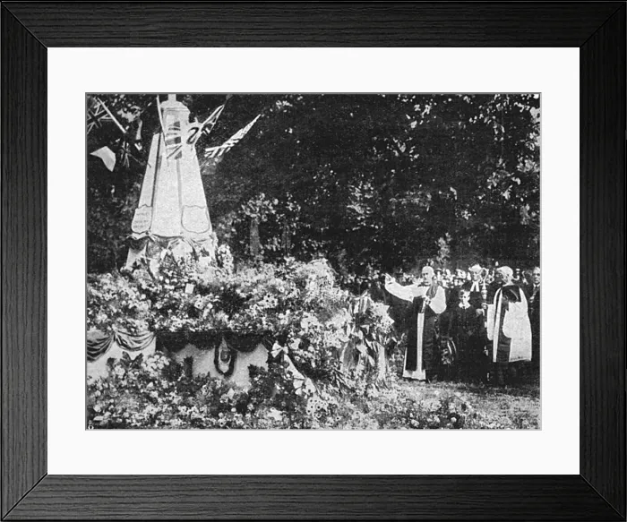 Framed Print : Hyde Park war shrine, WW1, 1918 Framed Print : Hyde Park war shrine, WW1, 1918