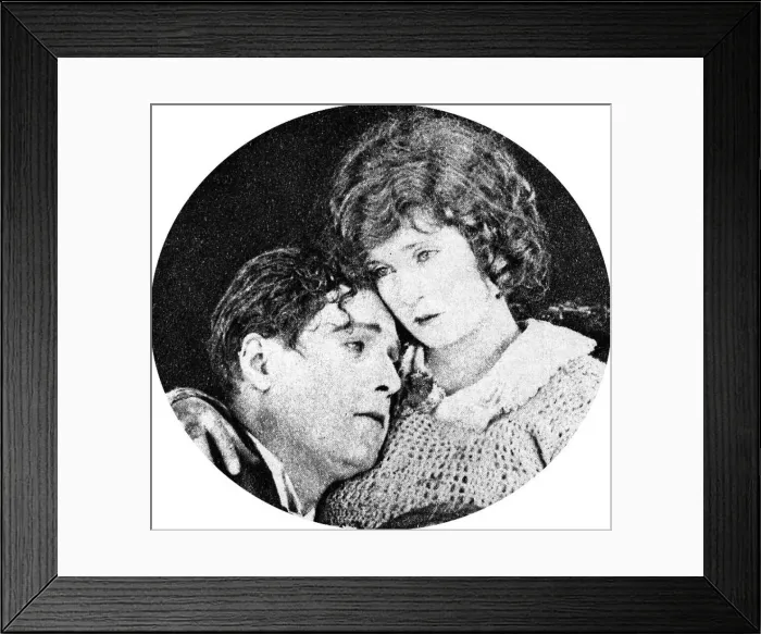 : Darby Foster and Mae Marsh in Paddy the Next Best Thing (192 : Darby Foster and Mae Marsh in Paddy the Next Best Thing (192