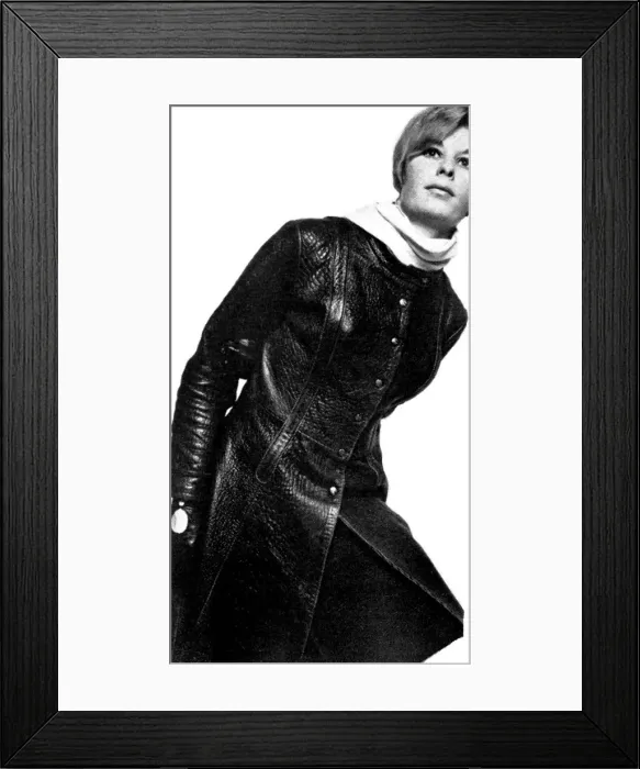 Framed Print : London Life Framed Print : London Life