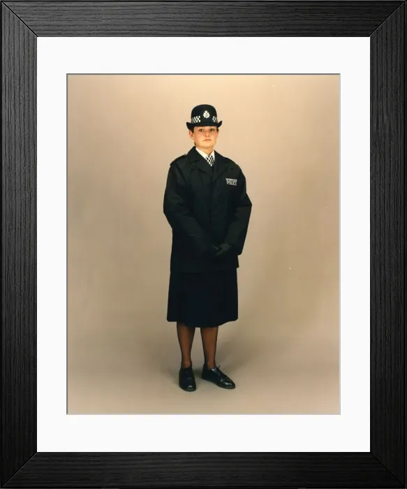 Framed Print : Woman police officer in uniform, London Framed Print : Woman police officer in uniform, London