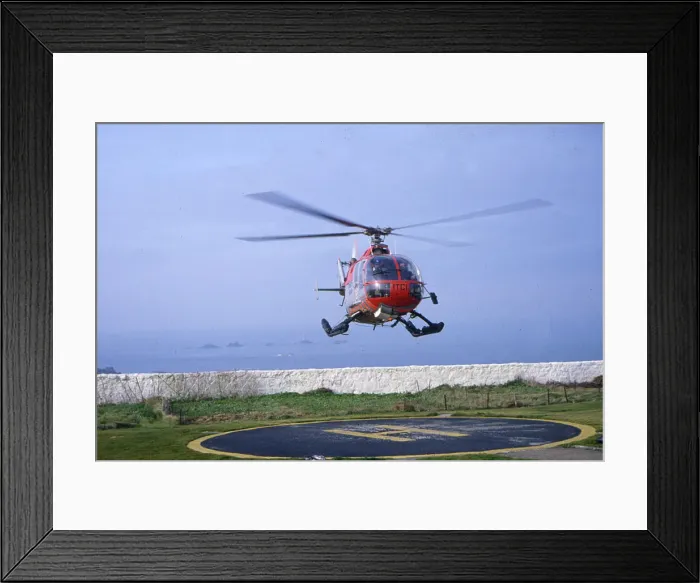 Framed Print : Trinity House Service Helicopter of Sennen Framed Print : Trinity House Service Helicopter of Sennen