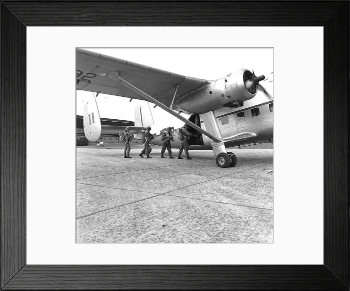 : 16th Parachute Brigade training : 16th Parachute Brigade training