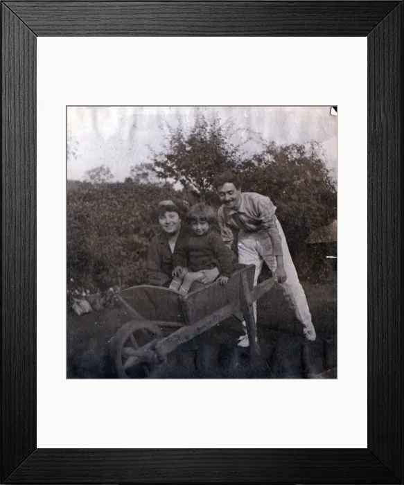 Framed Print : Fortunino Matania Framed Print : Fortunino Matania