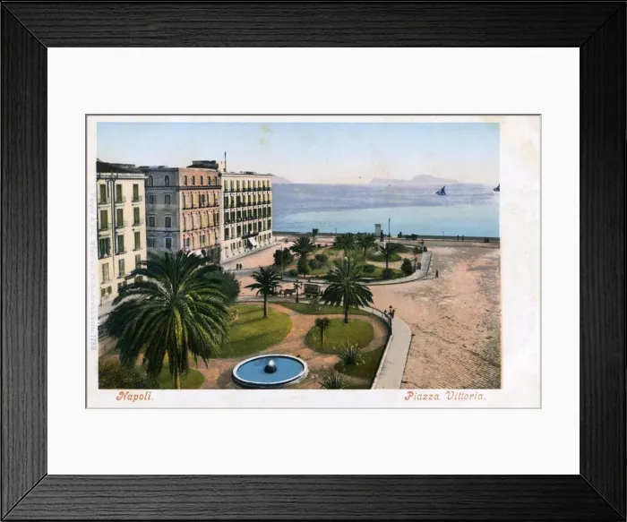 Framed Print : Naples, Italy - Piazza Vittoria Framed Print : Naples, Italy - Piazza Vittoria