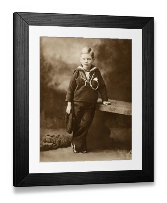 Framed Print : Prince Albert, Duke of York, aged six in 1901 Framed Print : Prince Albert, Duke of York, aged six in 1901