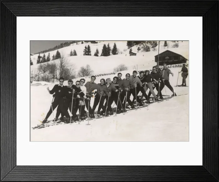 Framed Print : Fifteen Jolly Skiers having fun on the slopes - Austria Framed Print : Fifteen Jolly Skiers having fun on the slopes - Austria