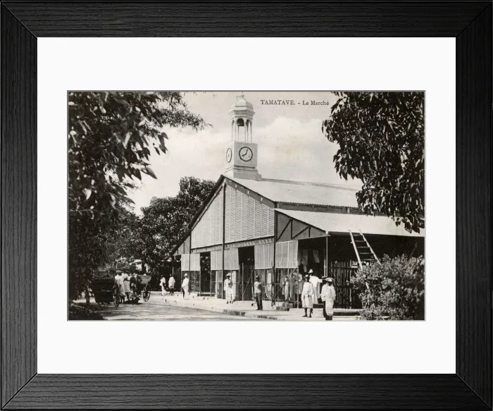 Framed Print : Madagascar - Tuamasina (Tamatave) - The Market Framed Print : Madagascar - Tuamasina (Tamatave) - The Market