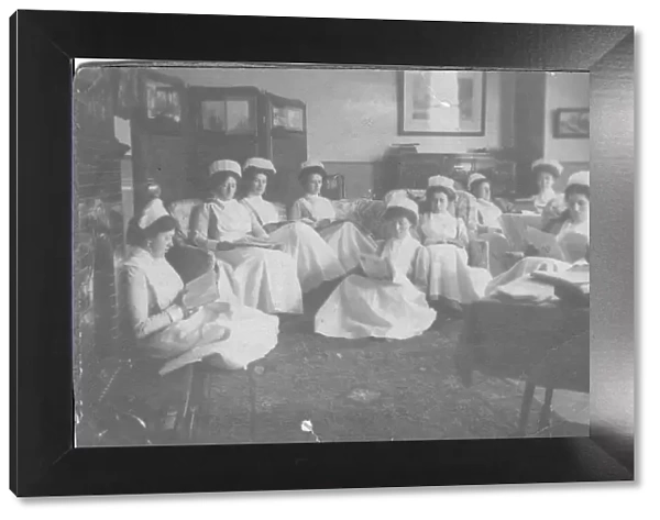 Nurses in sitting room, St Thomas?s Hospital