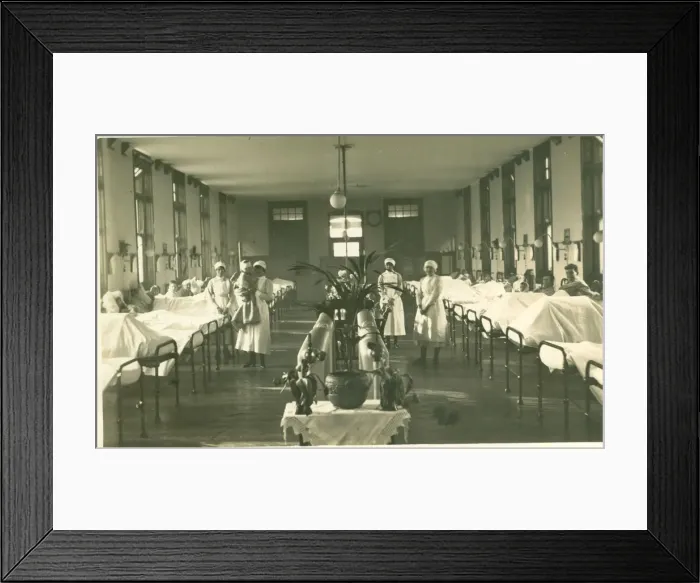 Framed Print : Nurses and patients in ward Framed Print : Nurses and patients in ward
