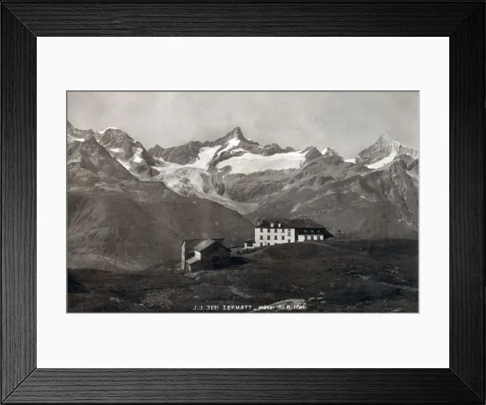 Framed Print : Date: circa 1910s Framed Print : Date: circa 1910s
