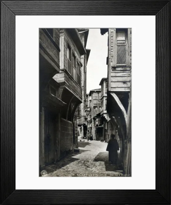 Framed Print : Date: circa 1910s Framed Print : Date: circa 1910s