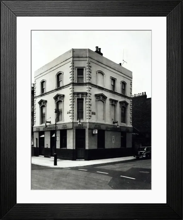 Framed Print : Photograph of Abingdon PH, Kensington, London