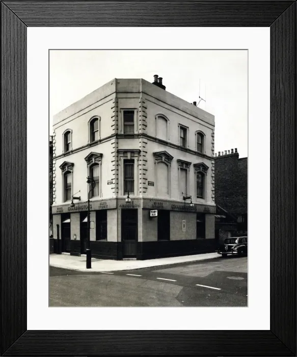 Framed Print : Photograph of Abingdon PH, Kensington, London