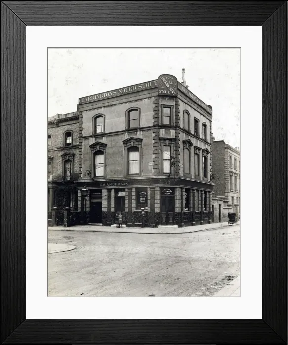 Framed Print : Photograph of Abingdon PH, Kensington, London Framed Print : Photograph of Abingdon PH, Kensington, London