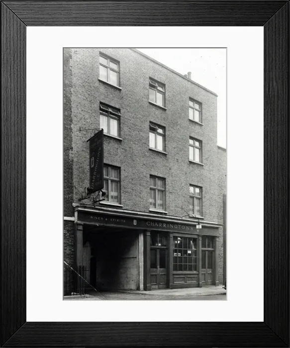 Framed Print : Photograph of Adams Arms, Fitzroy Square, London Framed Print : Photograph of Adams Arms, Fitzroy Square, London