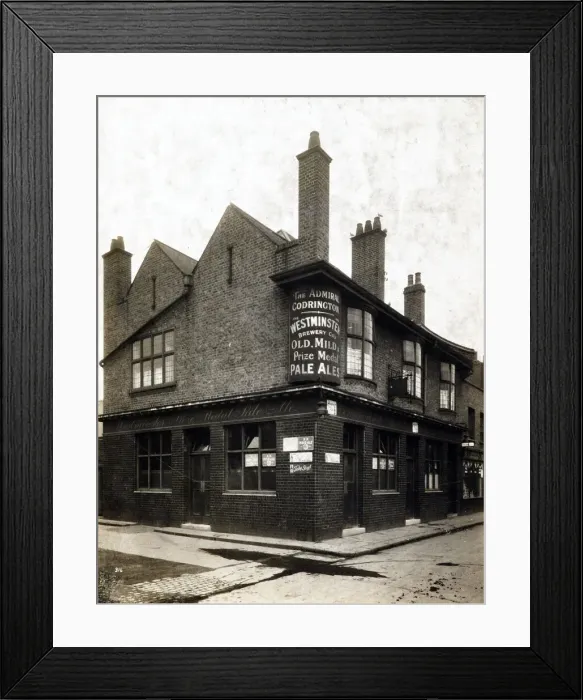 Framed Print : Photograph of Admiral Codrington PH, Chelsea, London Framed Print : Photograph of Admiral Codrington PH, Chelsea, London