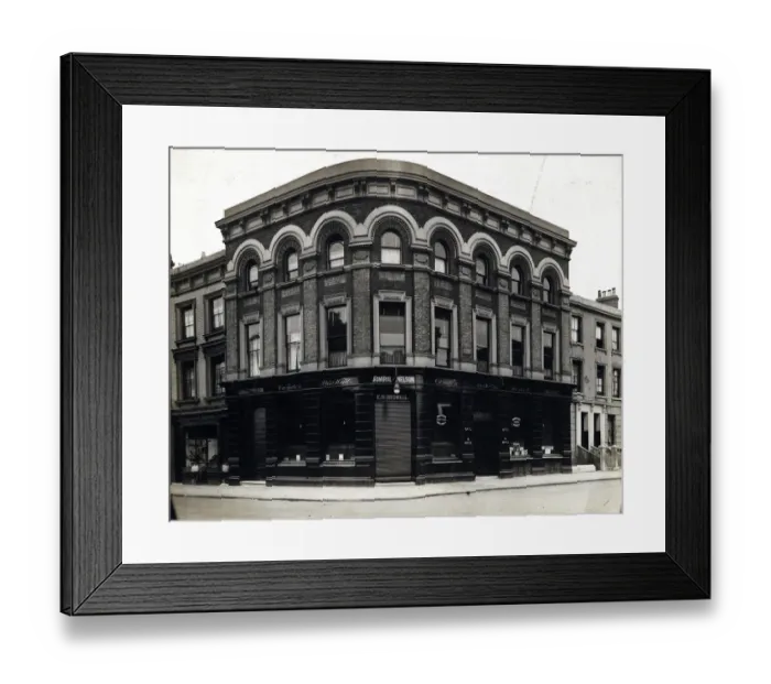 Framed Print : Photograph of Admiral Nelson PH, Kilburn, London Framed Print : Photograph of Admiral Nelson PH, Kilburn, London