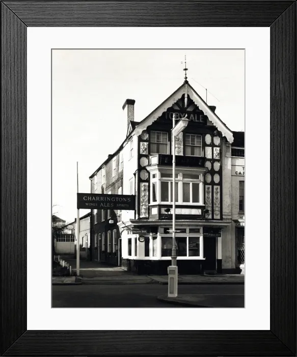 Framed Print : Photograph of Albion PH, Epsom, Surrey Framed Print : Photograph of Albion PH, Epsom, Surrey